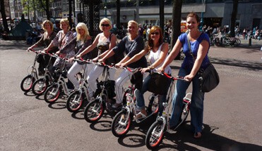 Steppen in Amsterdam, vrijgezellenfeest-vrijgezellenuitje-amsterdam, fietstochten